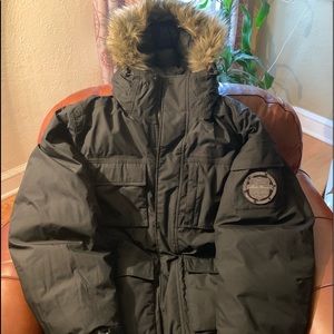 (SOLD) Barely worn men’s Eddie Bauer XXLT Parka